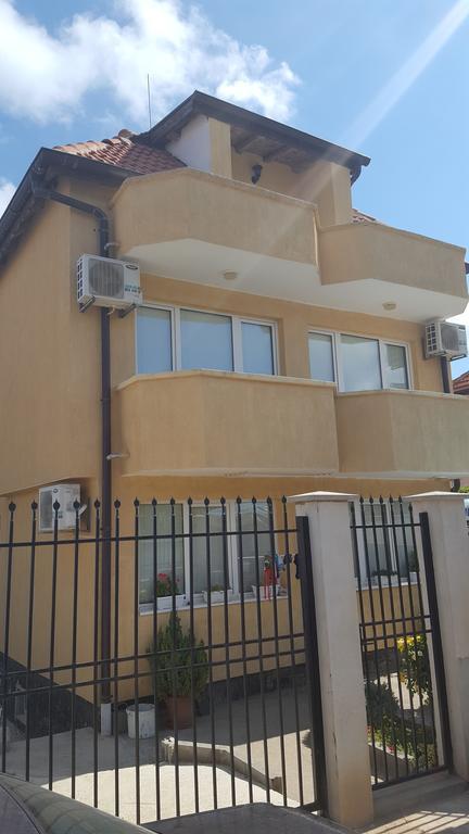 Villa Krisia Apartments Sozopol Exterior foto